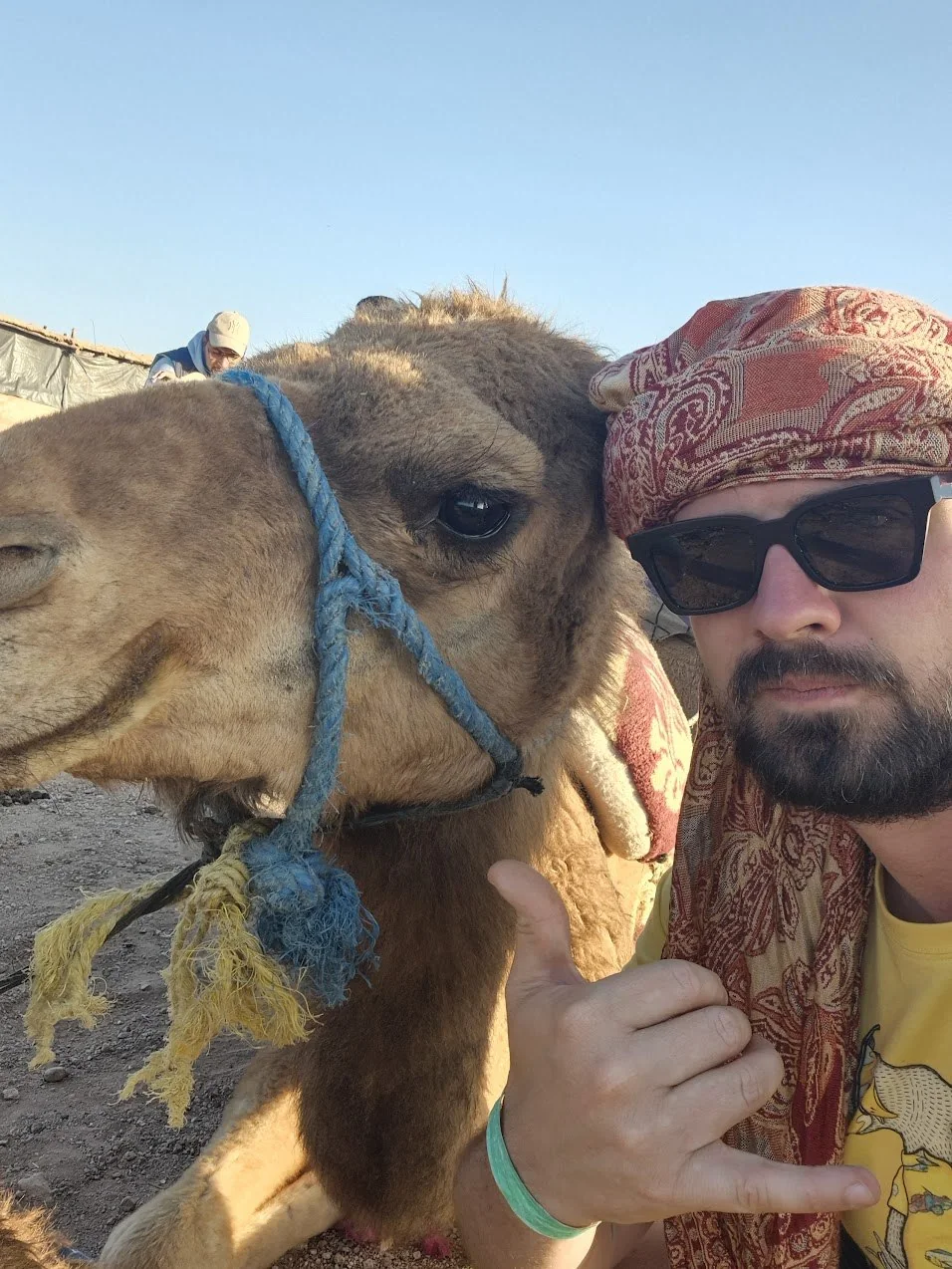 Mark på tur med en kamel